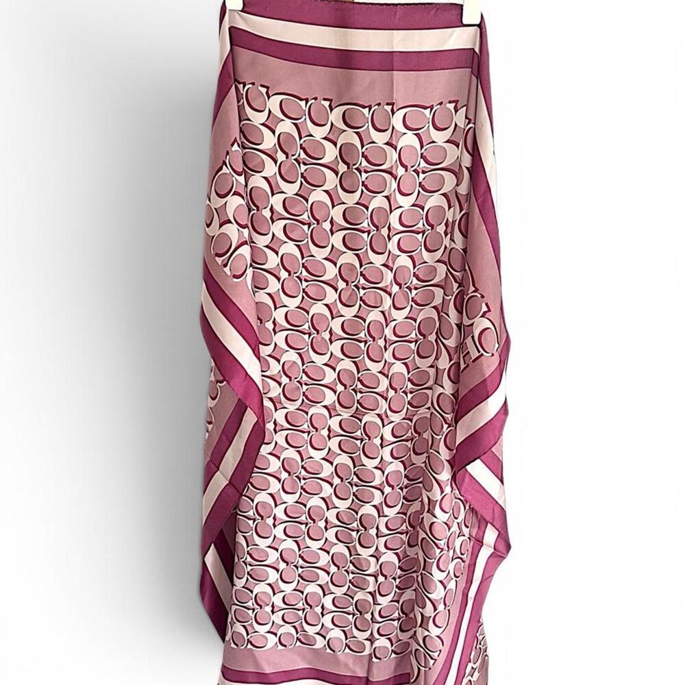 NWT Coach Jasmine Signature Silk Square Scarf C8362
